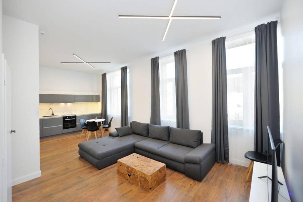 Salia Kauno Centro Apartman Kaunas Kültér fotó